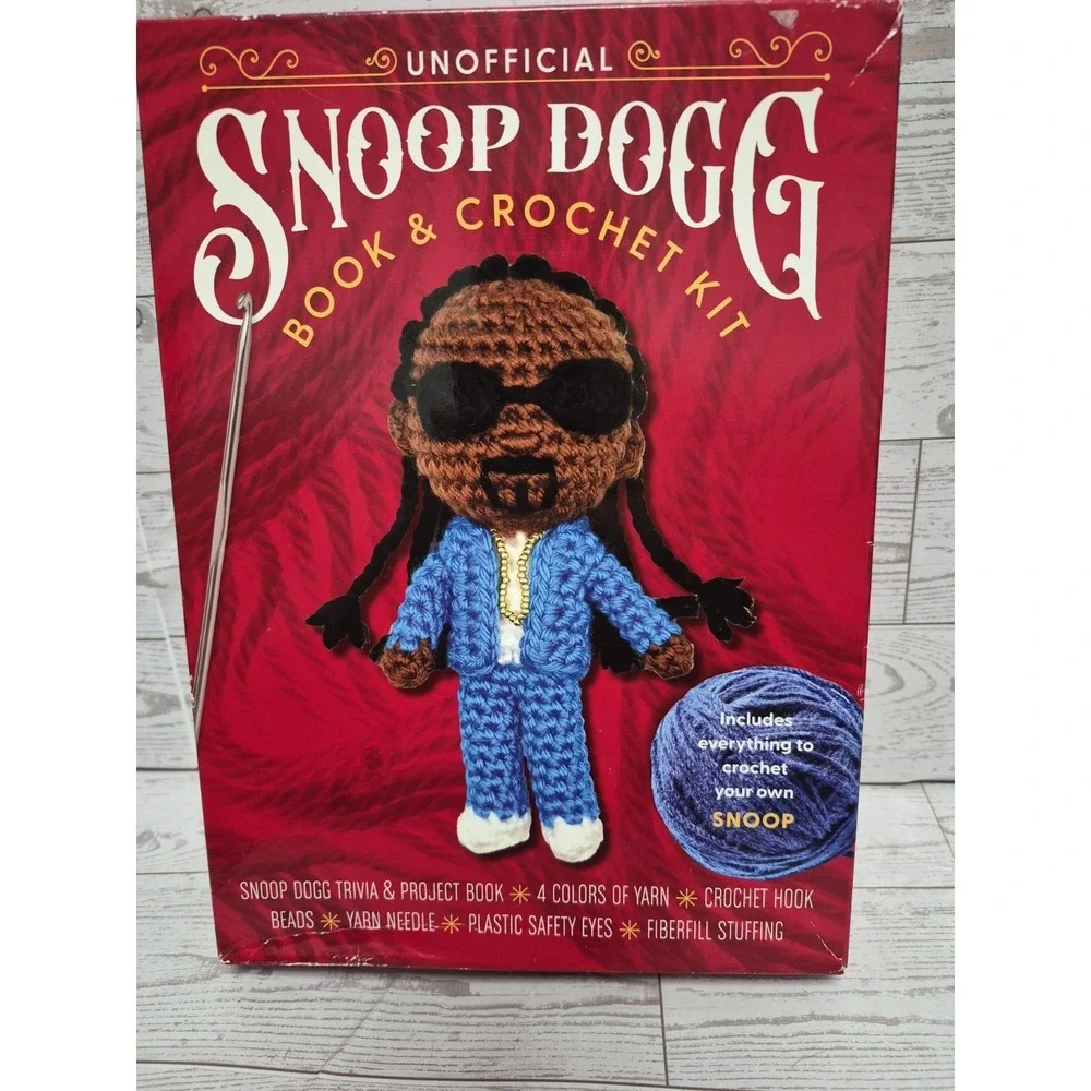 Snoop Dogg Book & Crochet Kit